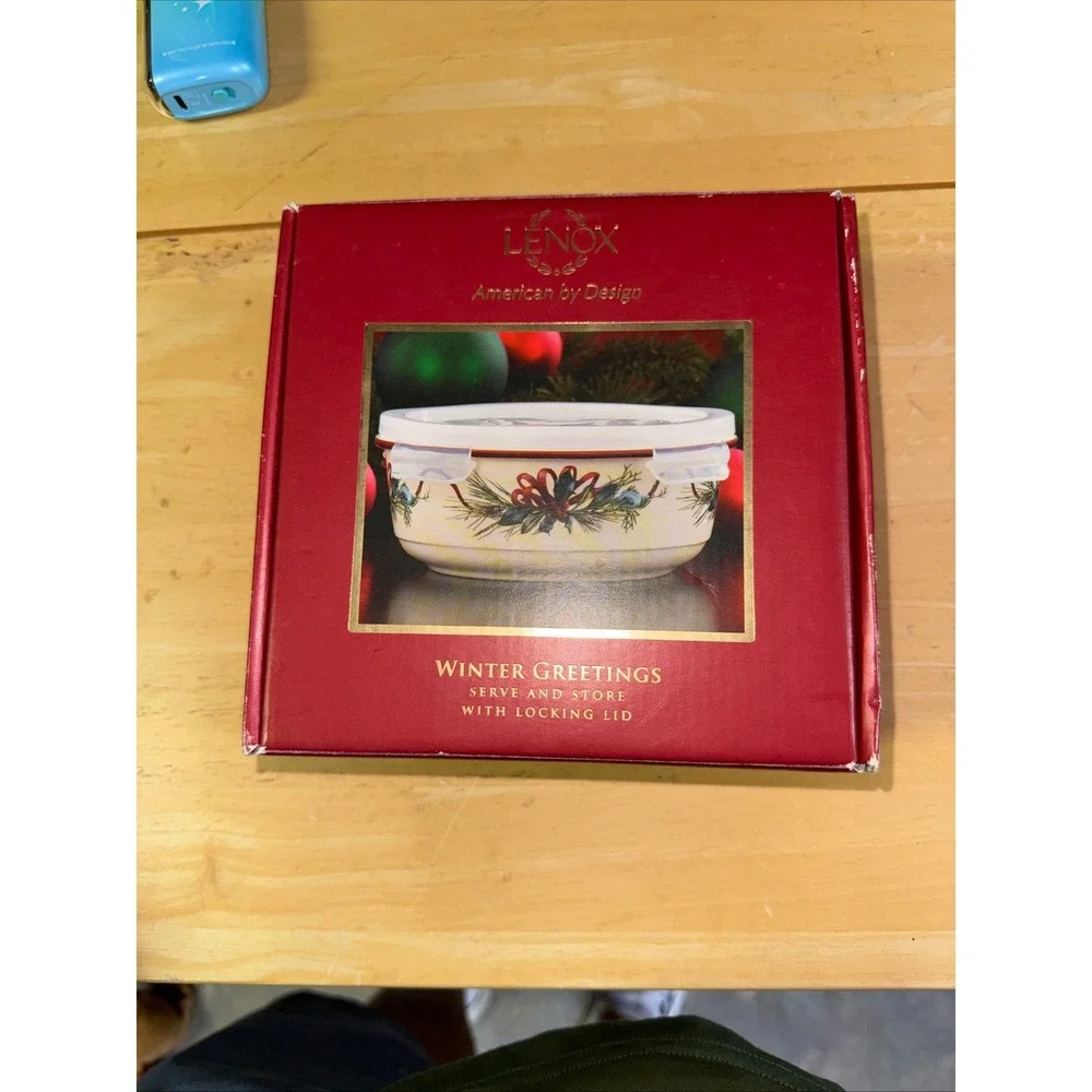 Lenox Winter Greetings Serve and Store Cardinal Bowl with Locking Lid 6 inch